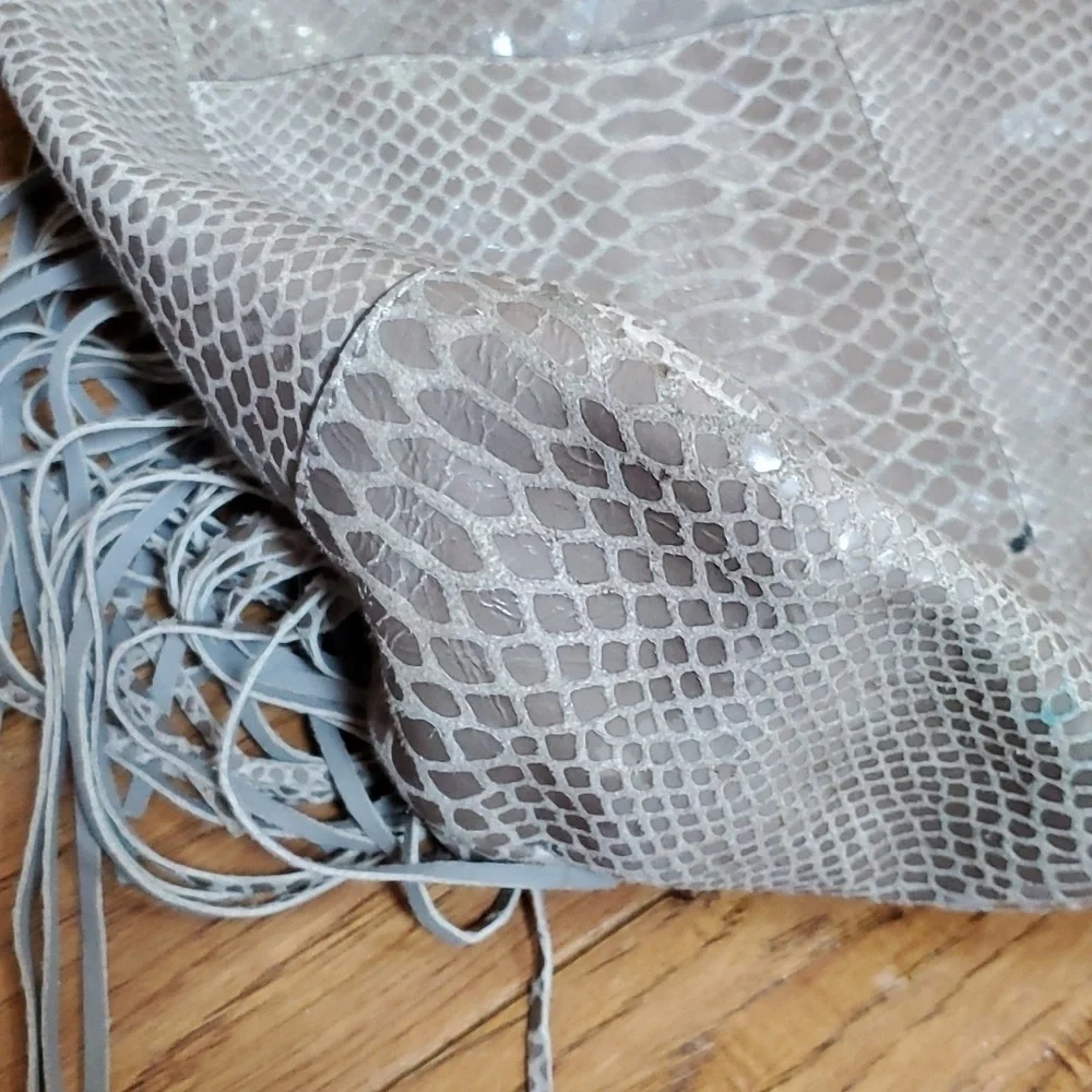 G.I.L.I python leather embossed shoulder bag